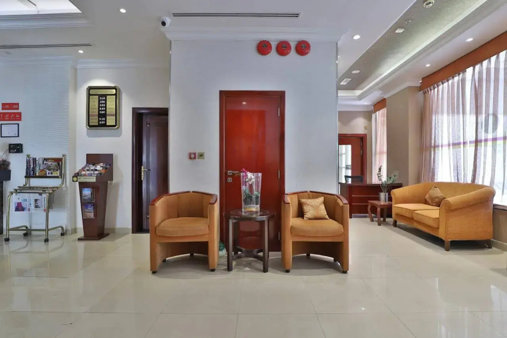 Hotel photo 12