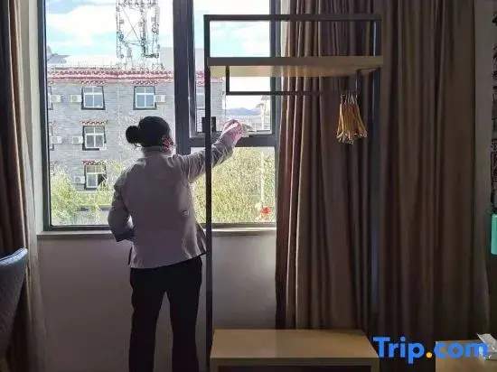 Balcony & Terrace