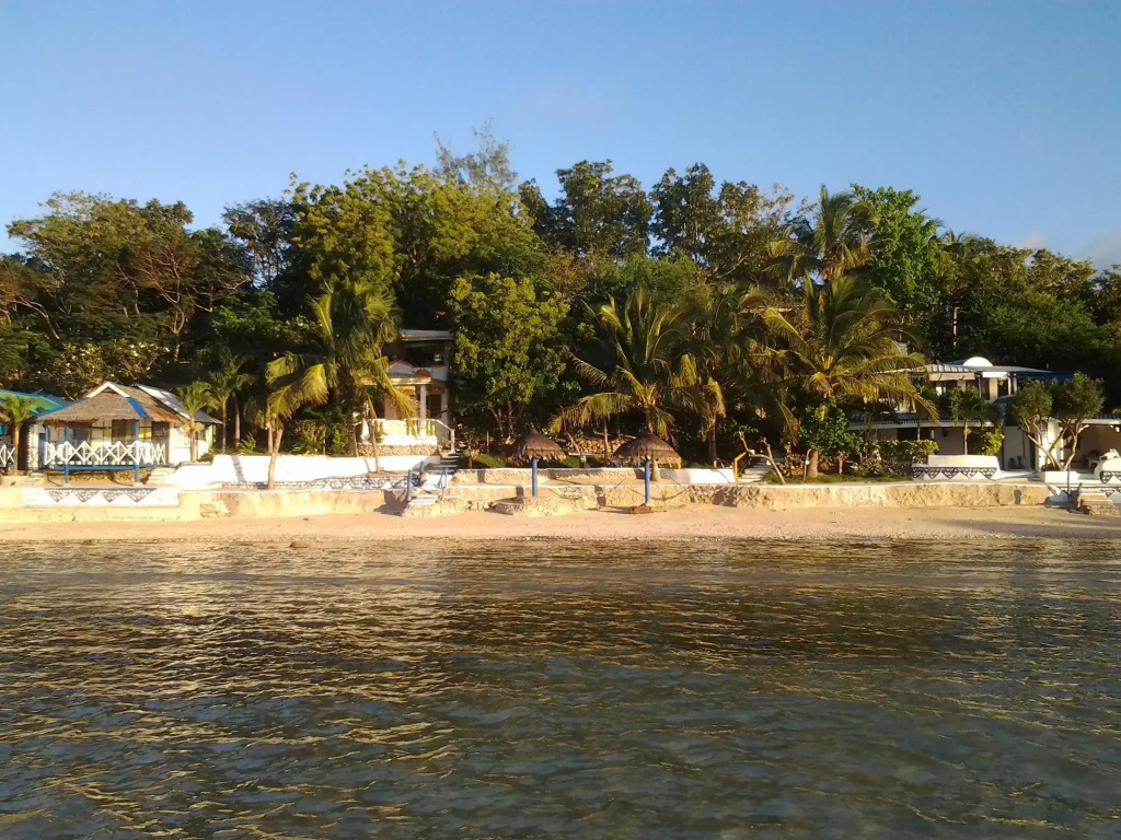 Beach & Waterfront