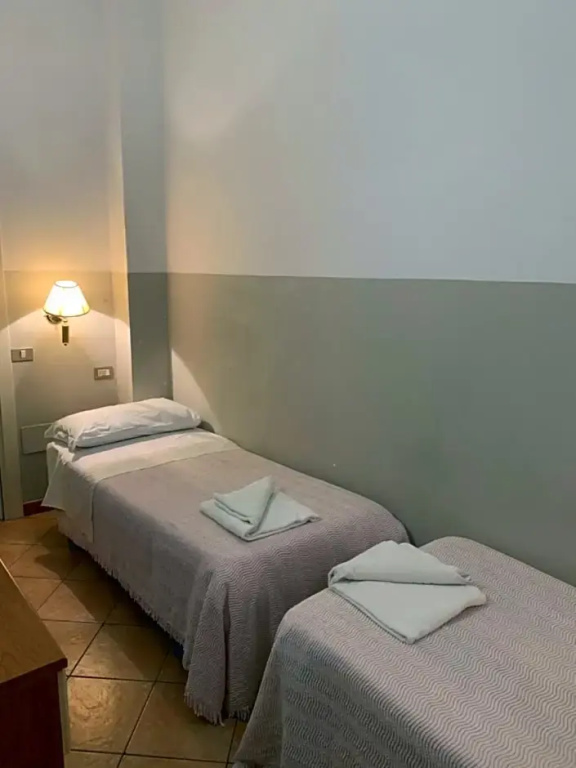 Economy room