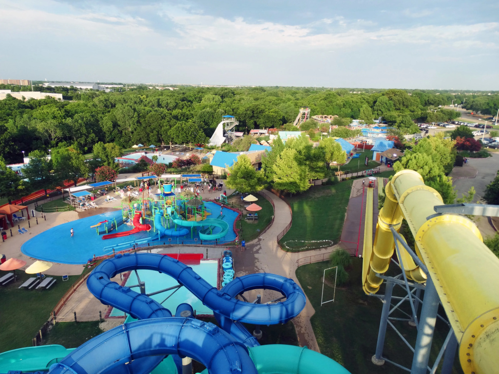 Holiday Inn Garland by IHG - Général