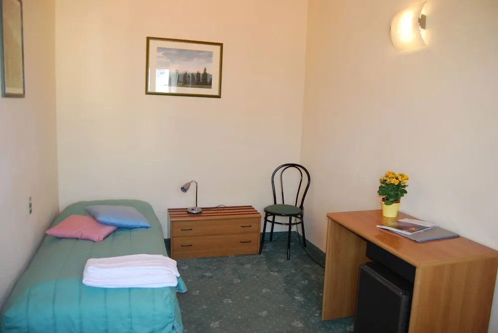 Comfort room
