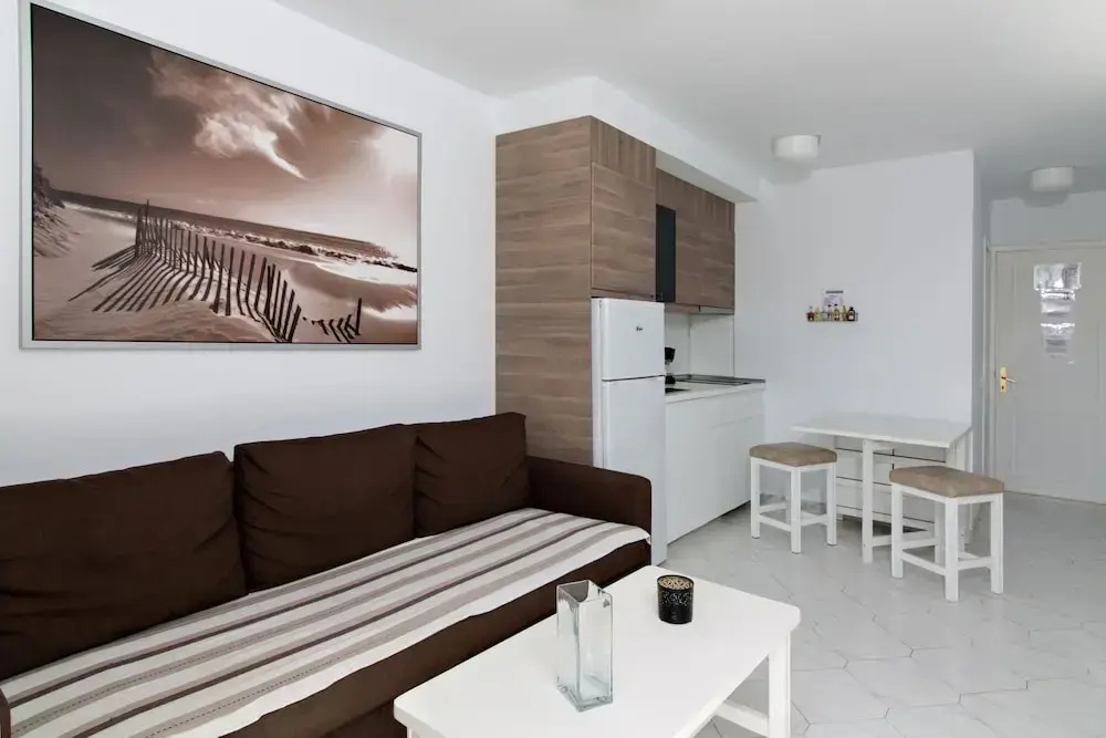 1 Bedroom Apartment with balcony