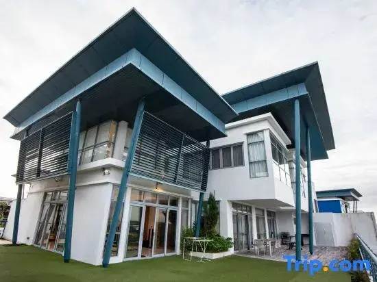 Somerset Harbour View Suites Near Legoland