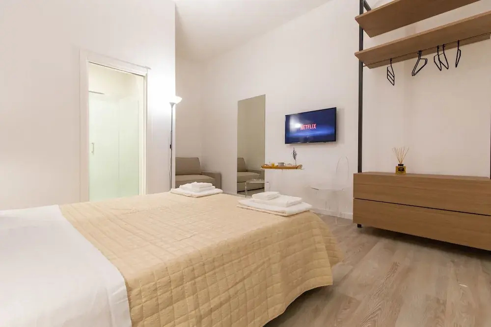 Economy room