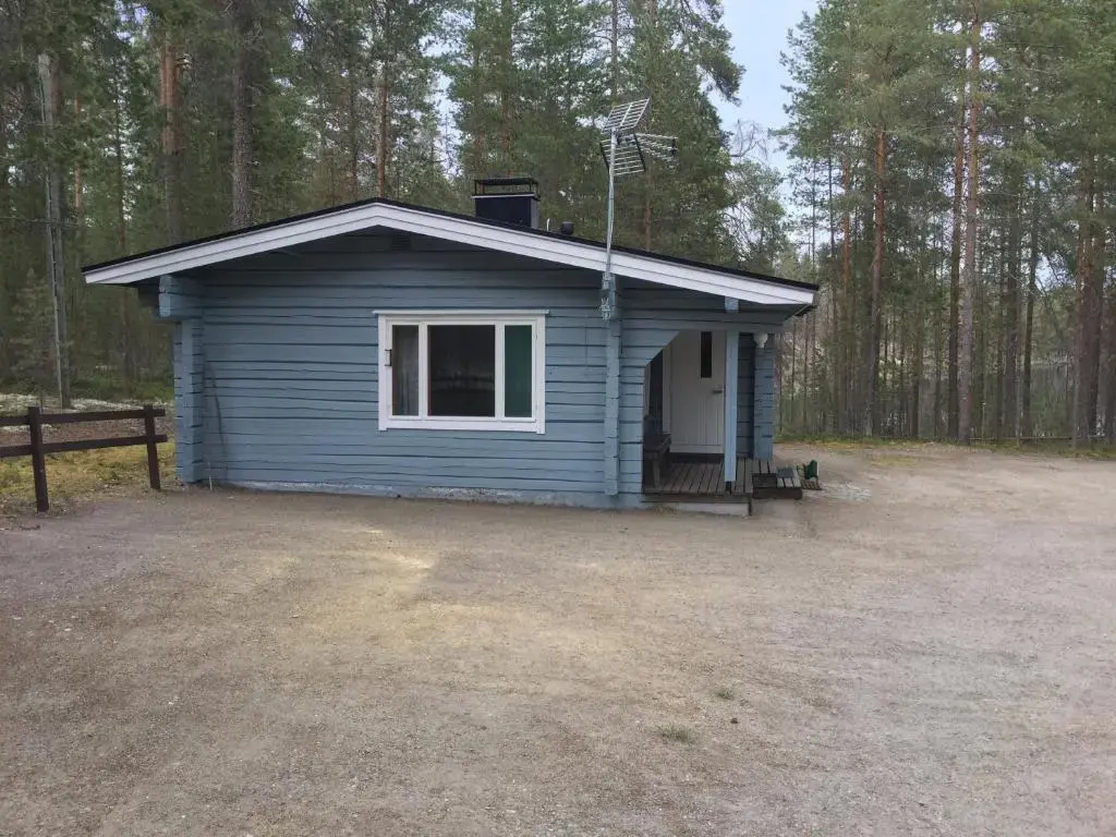 Cottage with lake view