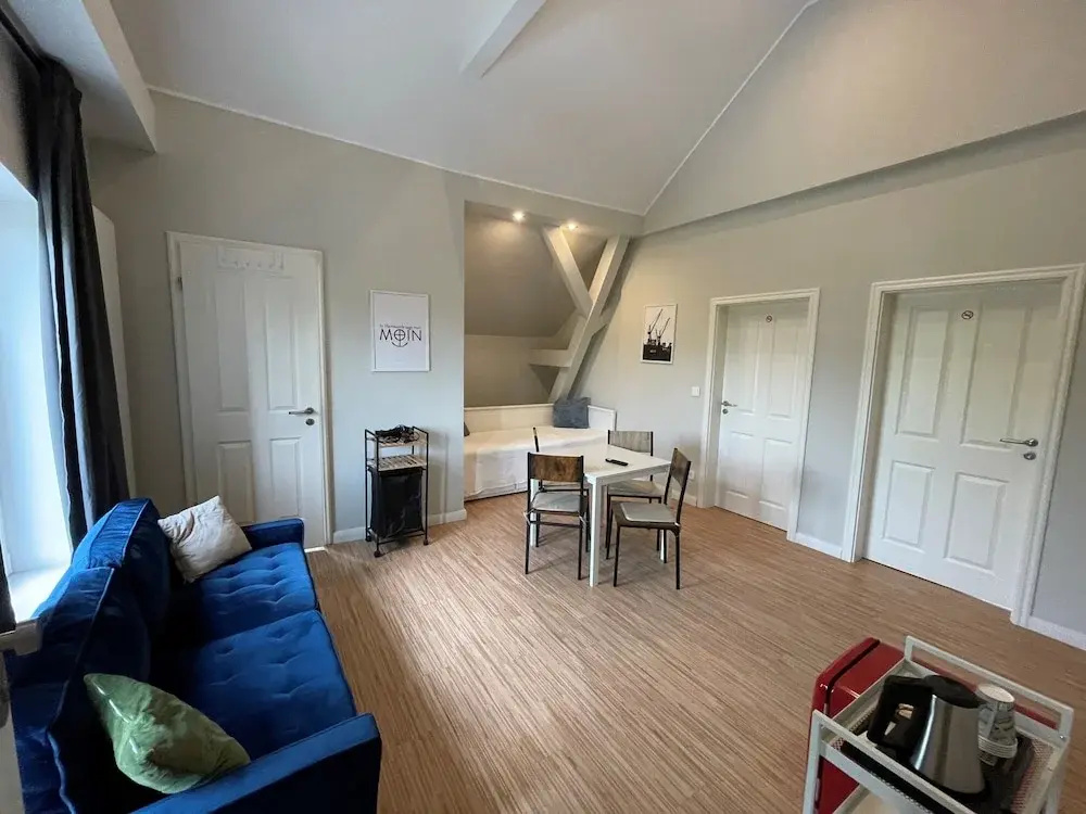 Economy Double room (twin beds)