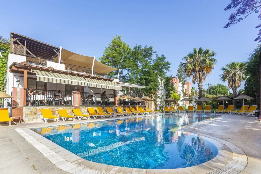Kriss Hotel - 5