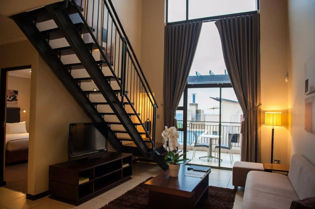 All Suite on 14th by null