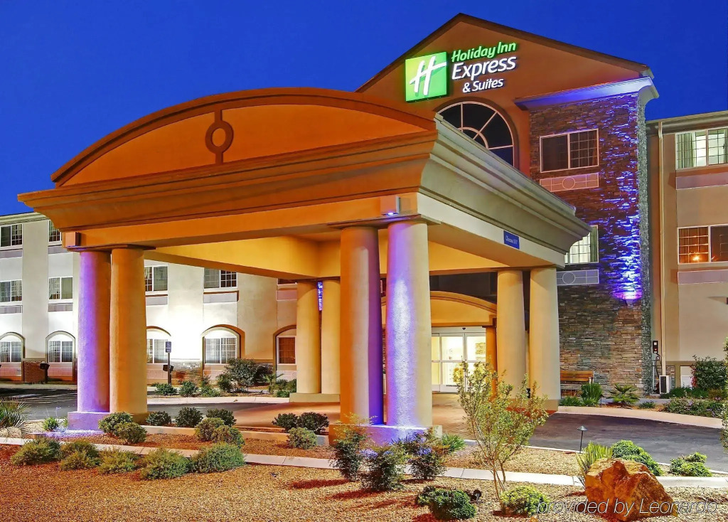 Holiday Inn Express Carlsbad by IHG — фото