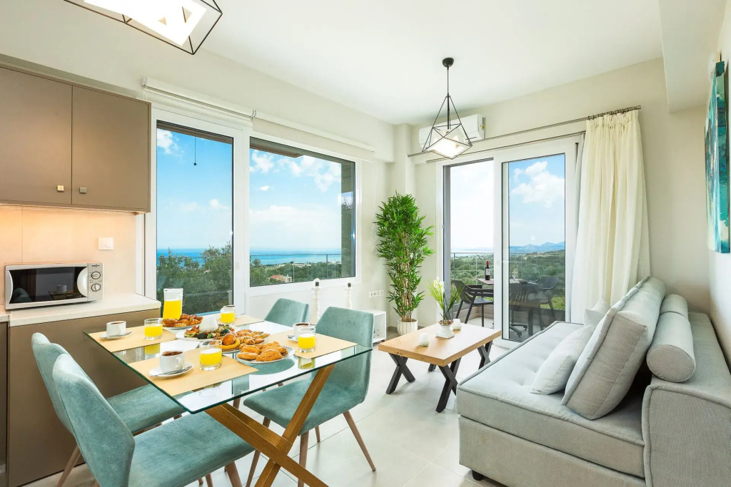 1 Bedroom Apartment with sea view