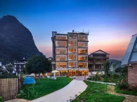 Lanshan Wangyue Homestay (Yangshuo Shili Gallery Store)