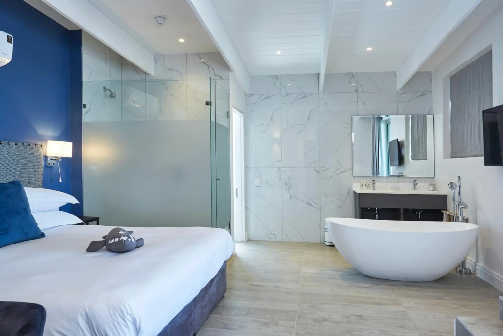 One Marine Drive Boutique Hotel - фото 23