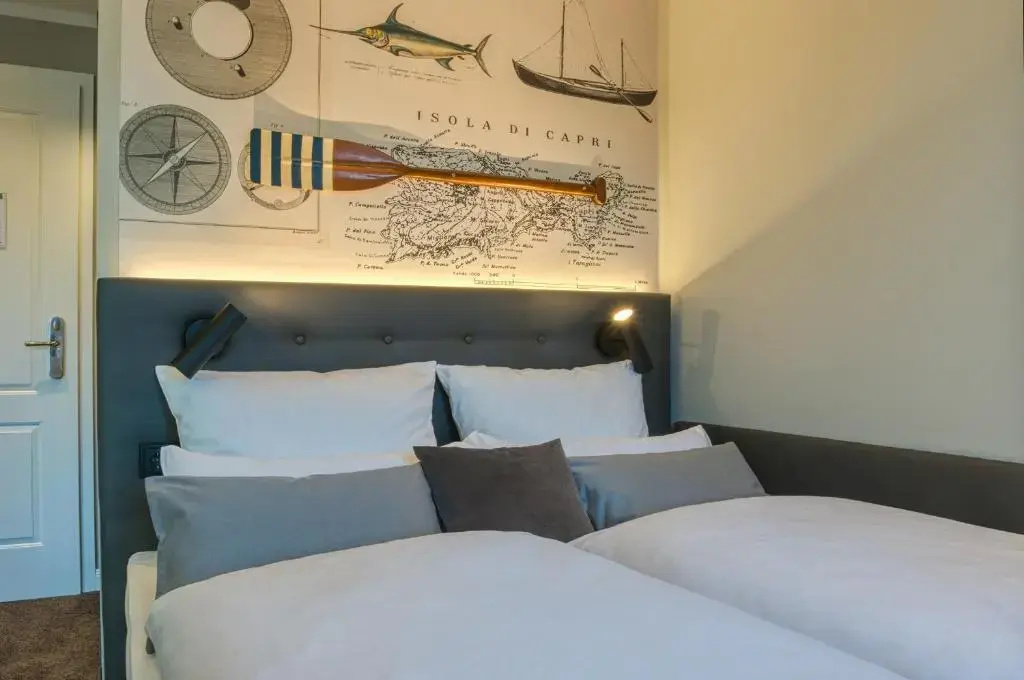 Standard Double room (full double bed)