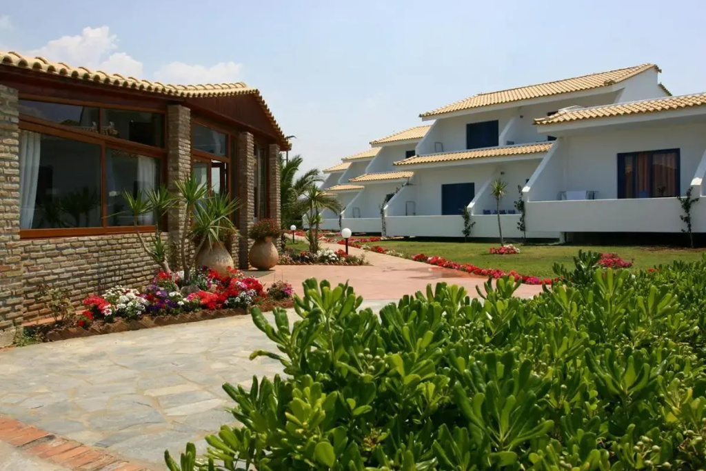 Oasis Hotel 3 * Oasis Hotel 3 *