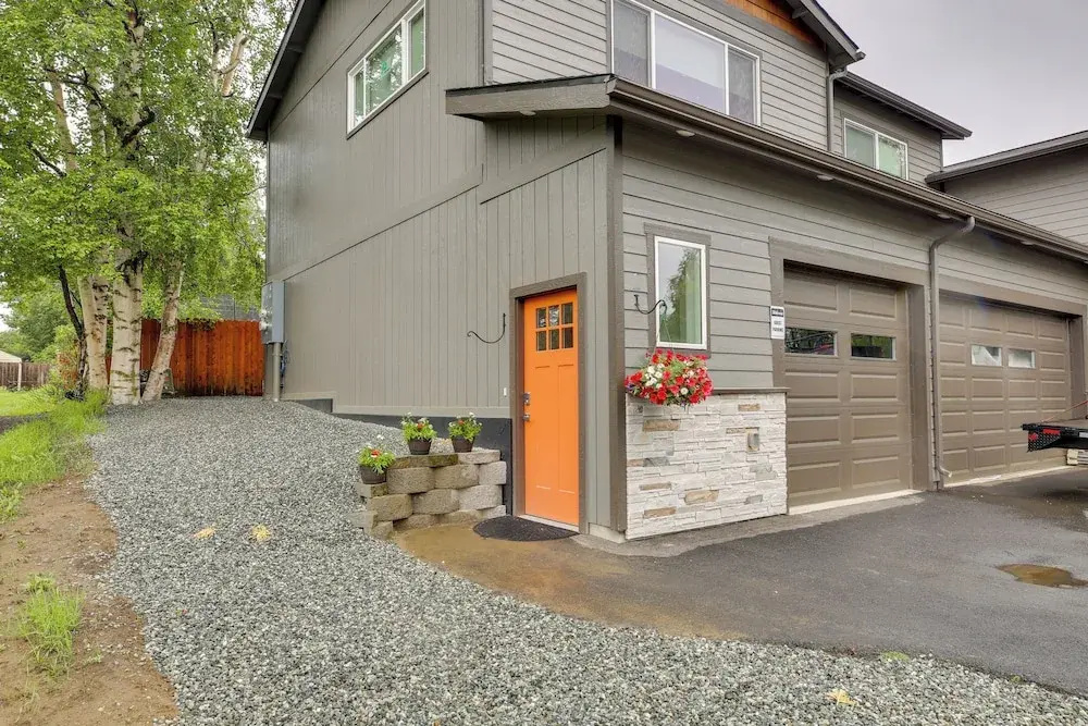Anchorage Apartment w/ a View ~ 3 Mi to Airport