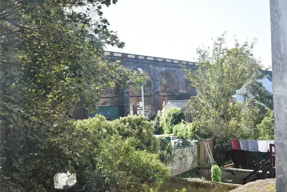 Contemporary 2 Bedroom Flat in Brighton