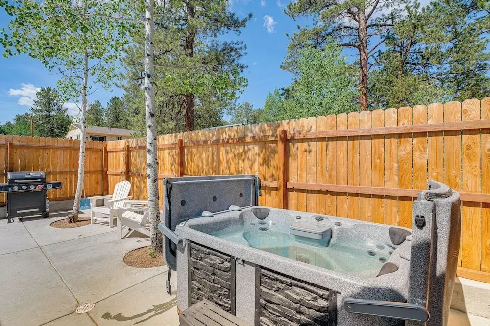Patio & Hot Tub: Cozy Cabin Retreat in Bailey!