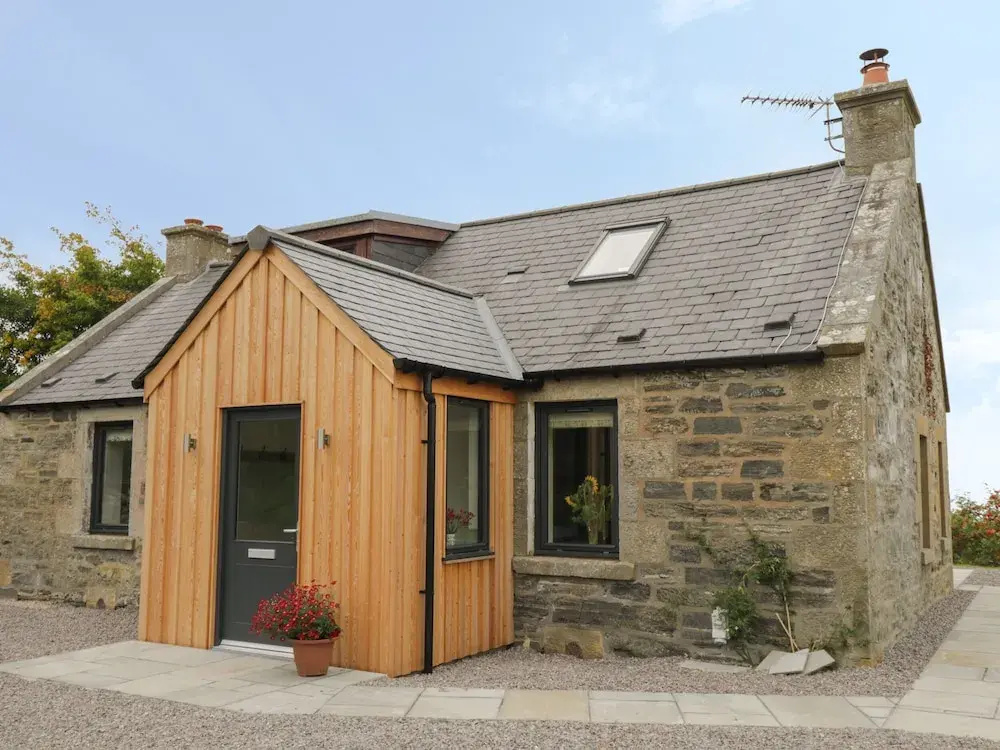 Enzie Station Cottage