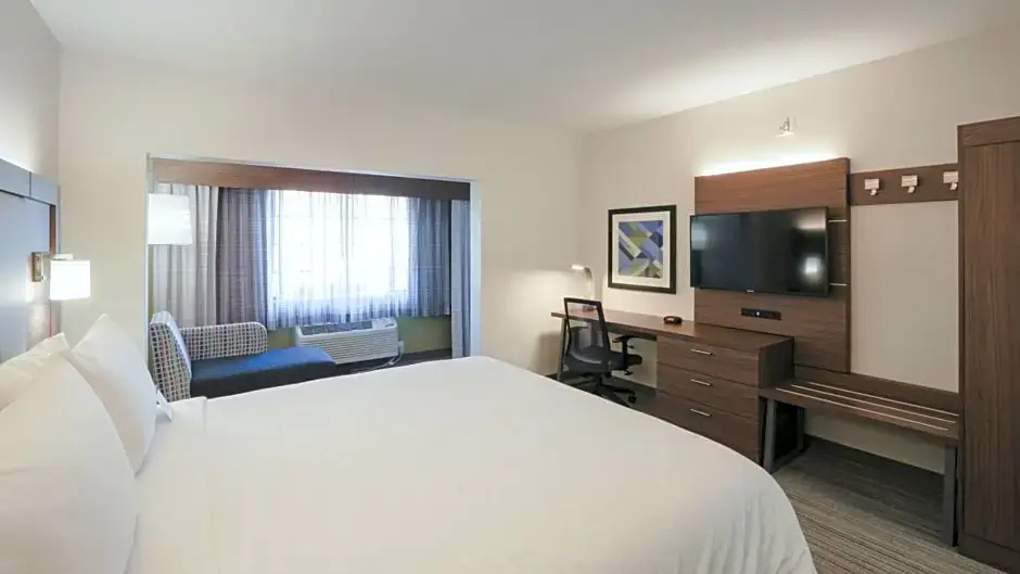 Double Junior Suite (full double bed)