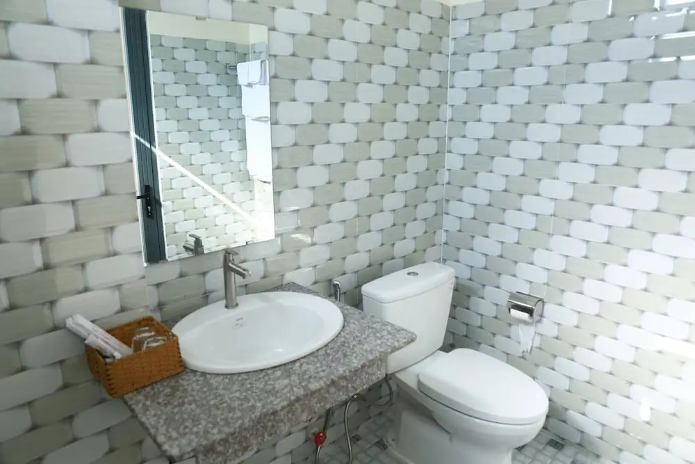 Lien Thong Hotel - Chambres