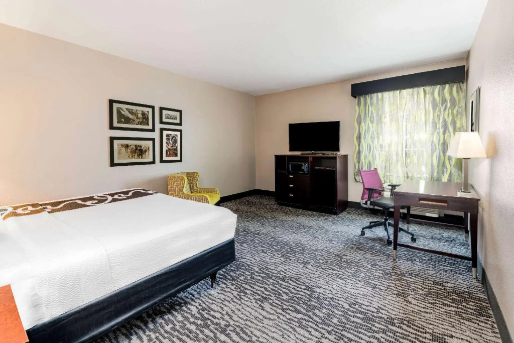 La Quinta Inn & Suites by Wyndham DFW Airport West - Bedford - Chambres