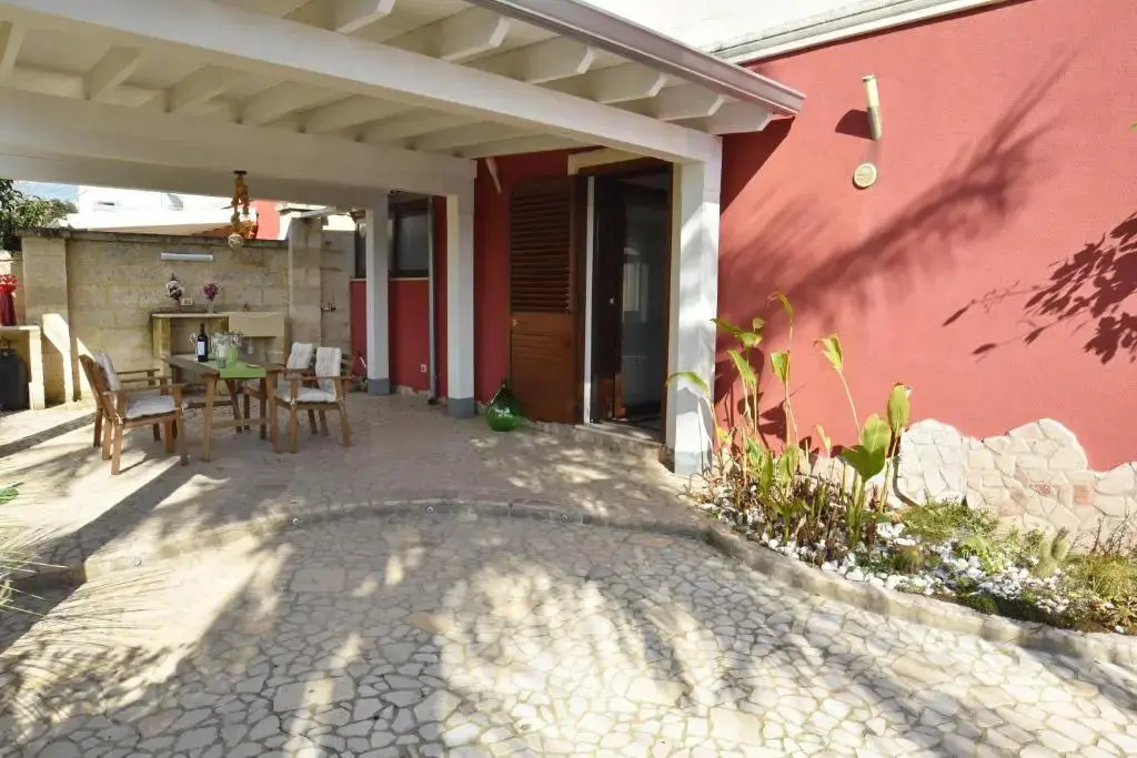 Toto Residence