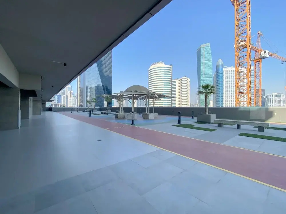 Luxury StayCation - Elegant 1BR Apartment in the Heart of Dubai