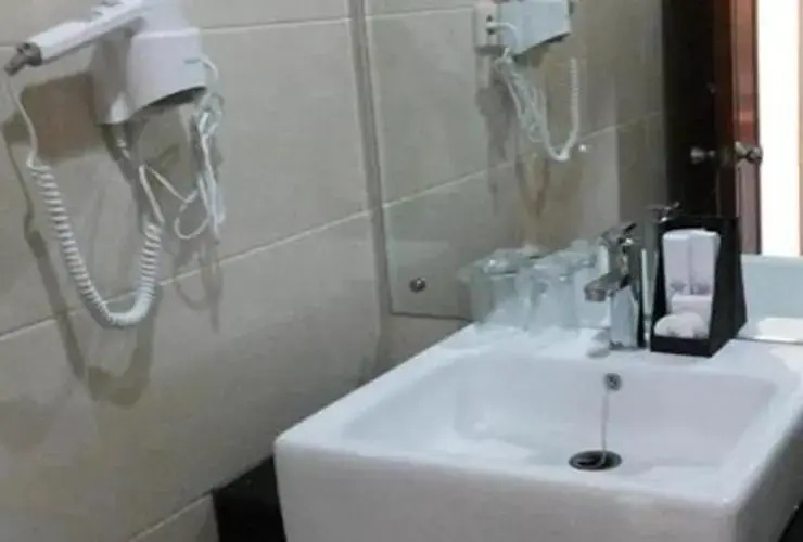 Crown Hotel Tasikmalaya - Chambres