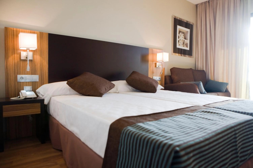 Hotel Apartamentos Conilsol — 5
