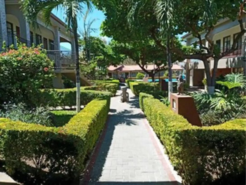 Hotel & Villas Huetares - фото 18