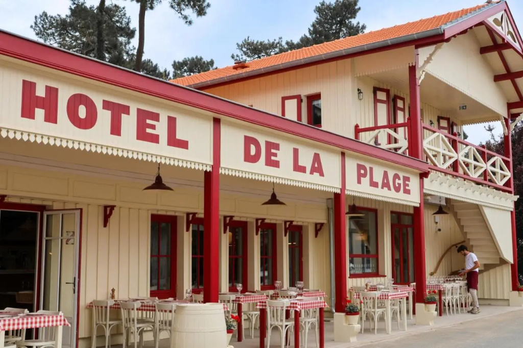 Voir la photo 1 — Hôtel de la Plage