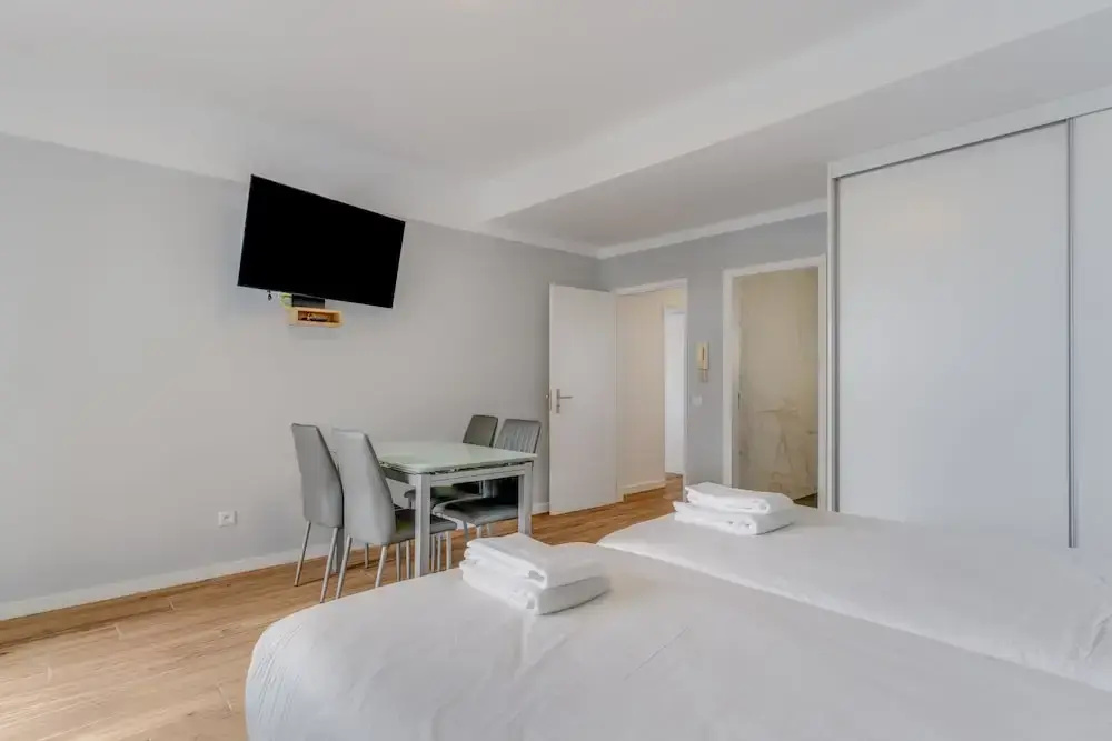 Superior Apartment
