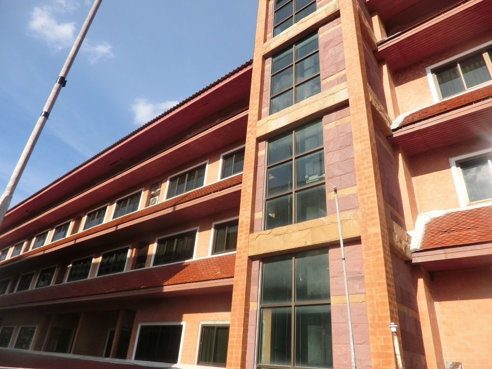 Ayutthaya Thanee Hotel in Ayutthaya