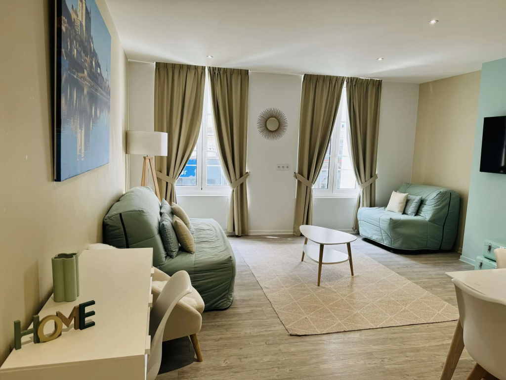 Quadruple Apartment