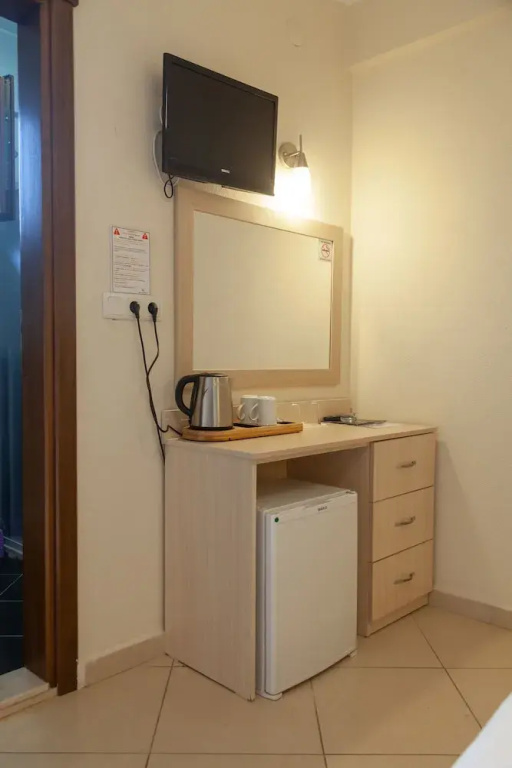 Standard Double room with mountain view (full double bed)