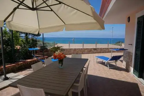 Beach & Waterfront