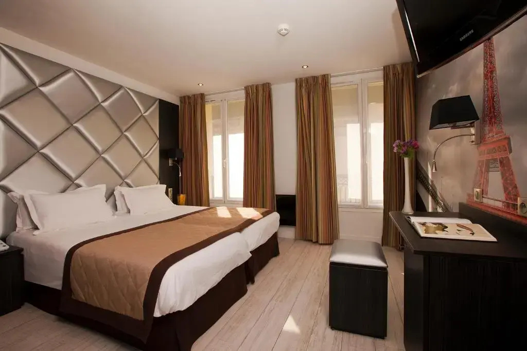 Superior Triple room