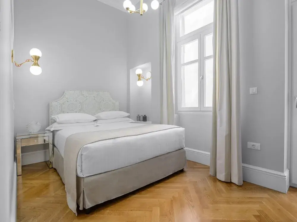 Mira Me Athens Boutique Hotel — фото