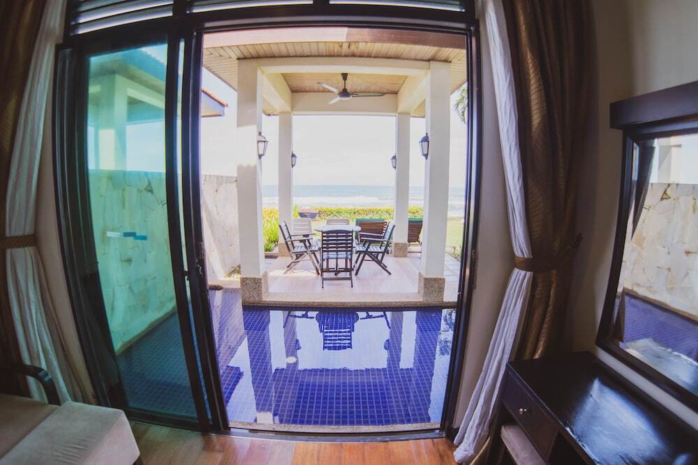 Borneo Beach Villas