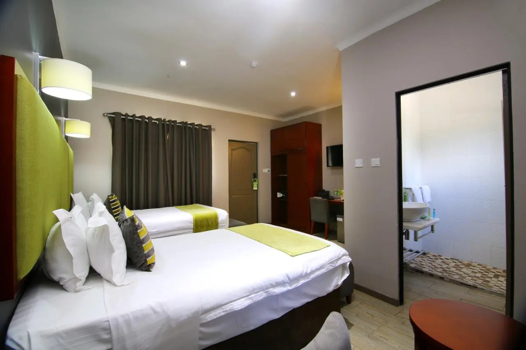 Hotel photo 12