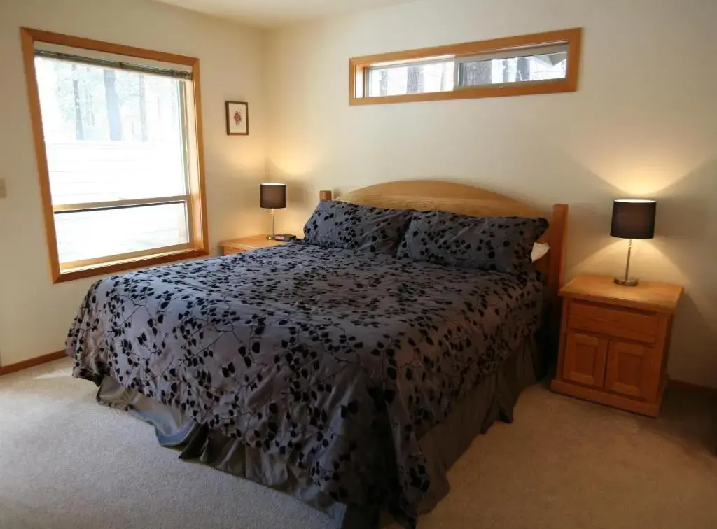 5 Bedrooms Cottage