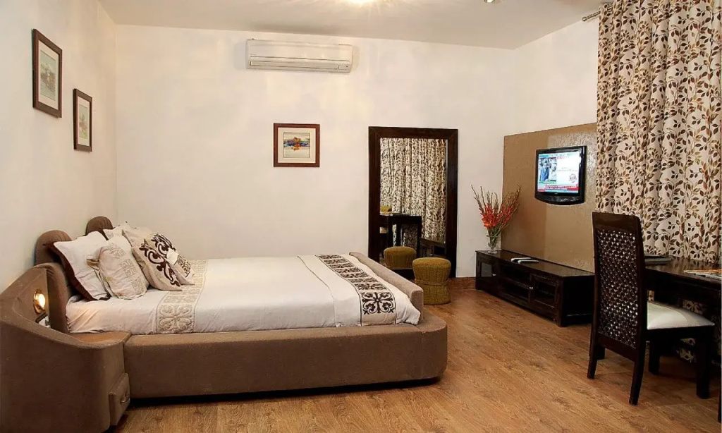 Bedroom