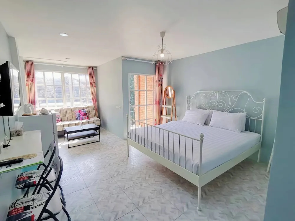 Deluxe room with balcony