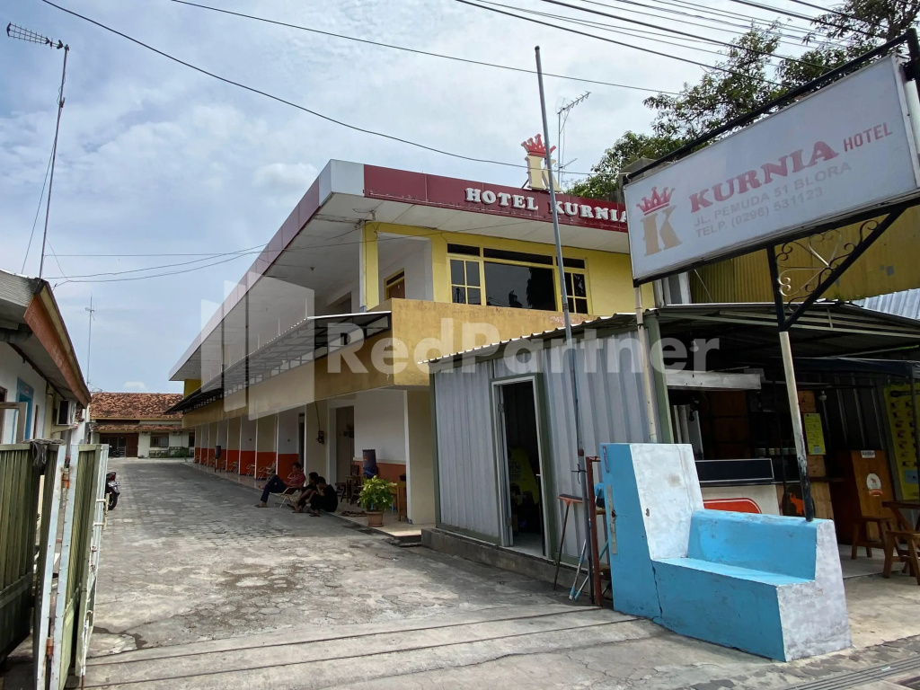 Hotel Kurnia @ Jln Pemuda Blora RedPartner