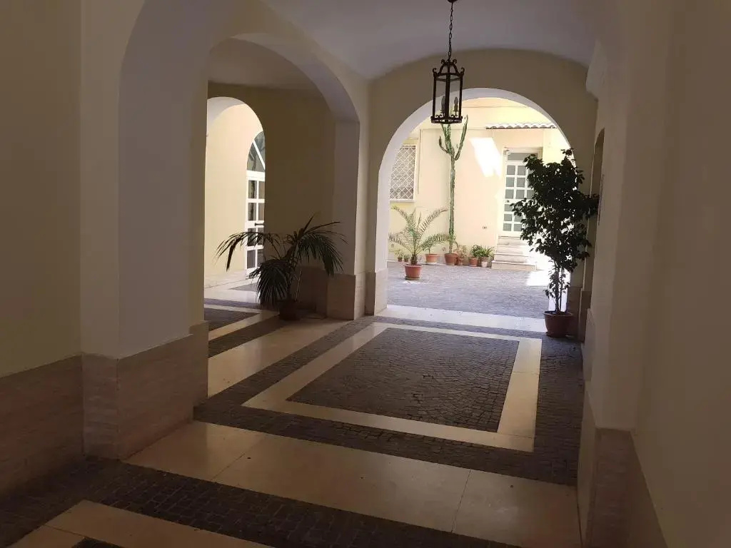 Vatican Apartment Tolemaide 2