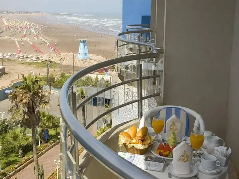 Balcony & Terrace