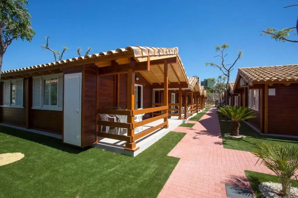 2 Bedrooms Chalet