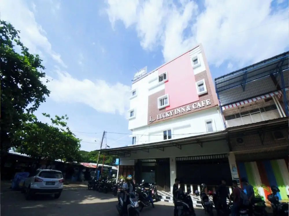 Lucky Inn & Cafe