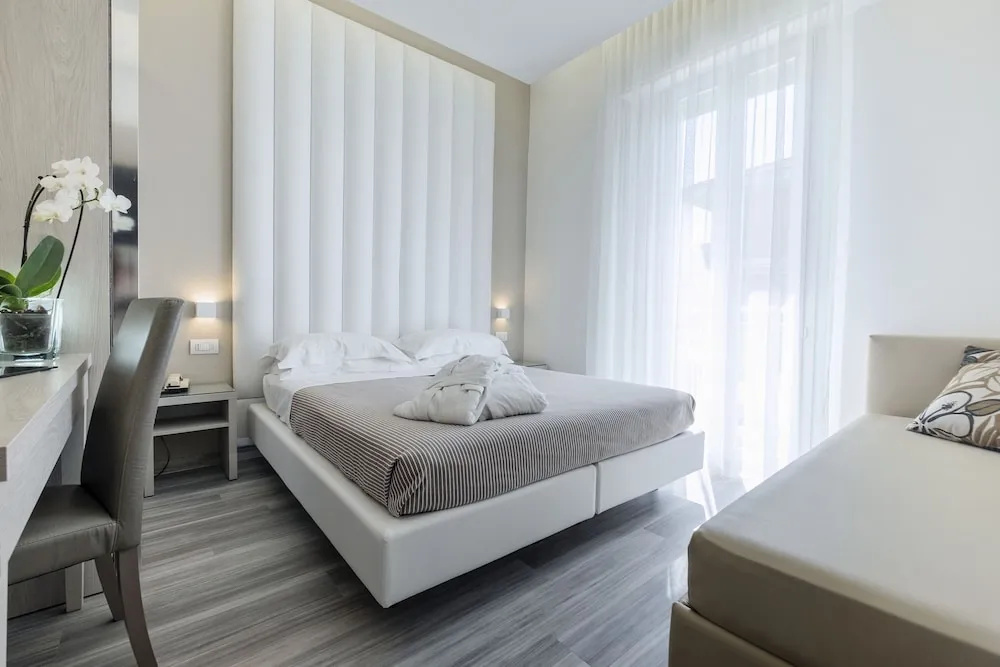 Superior Quadruple room with balcony